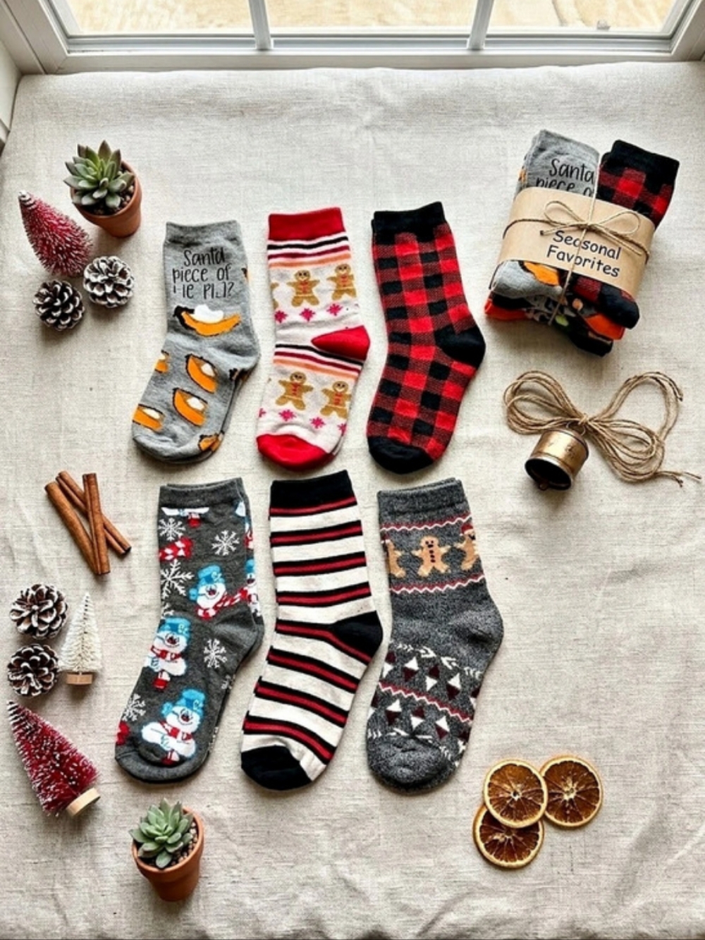 Woman's Seasonal Novelty Socks